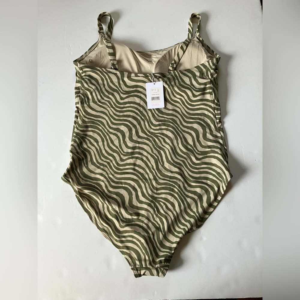The Amalfi One Piece by Andie - Picture 6 of 14